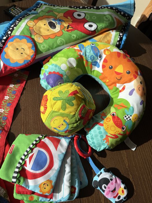 Fisher Price Килимче за бебе, пълен комплект