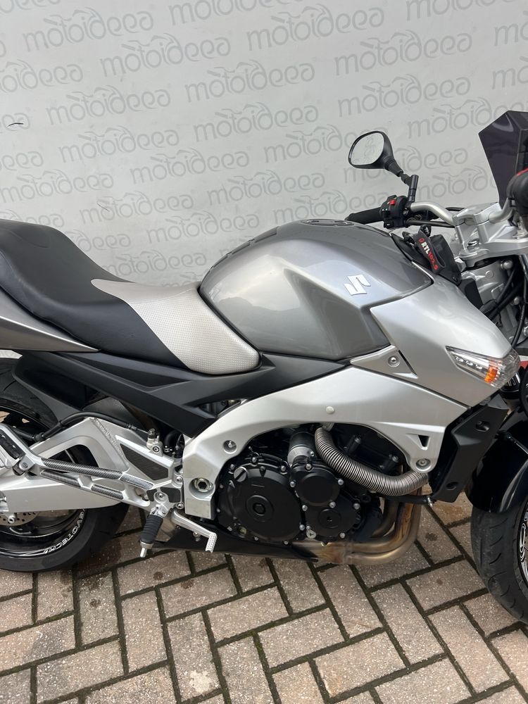 Motoideea vinde SUZUKI  GSR 600 2006  Rate