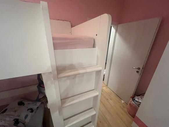 Двуетажно легло и бюро Ikea Smastad