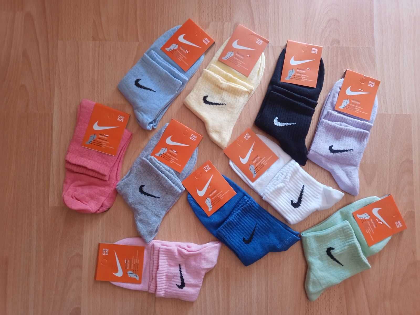 ПАМУЧНИ ЧОРАПИ NIKE различни цветове , универсален РАЗМЕР