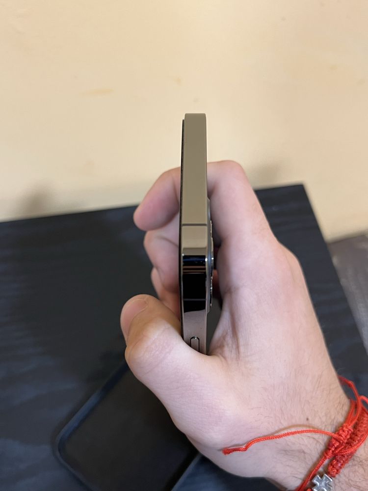 iPhone 12Pro 256GB 86% battery