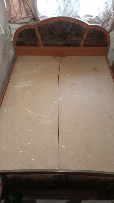 Продам 2-х спальную кровать