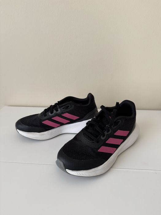 Новые адидас оригинал на девочку