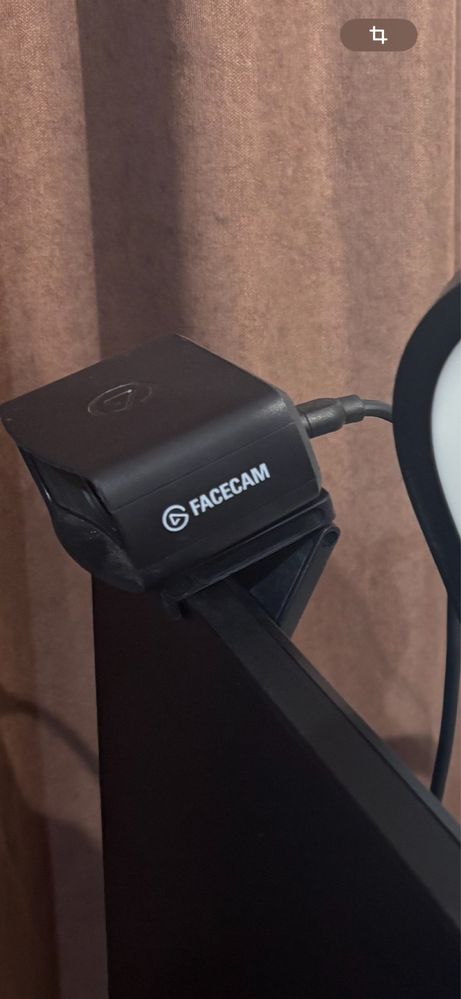 Срочно Продается веб камера Elgato