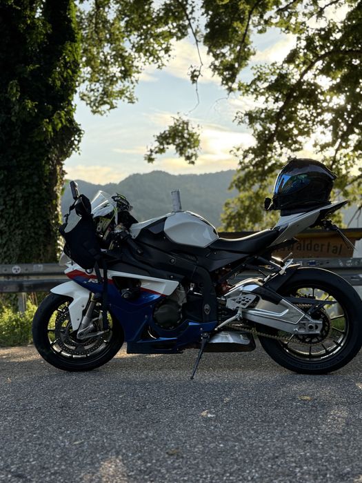 Vand/schimb cu auto  Bmw s1000rr 2011
