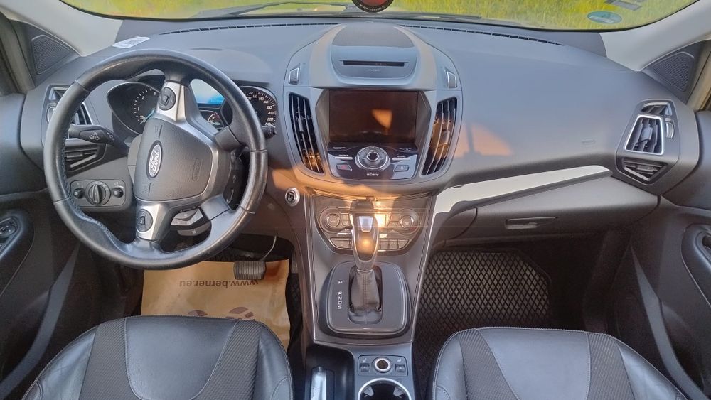 Ford Kuga 4 x 4 automat 2016 diesel