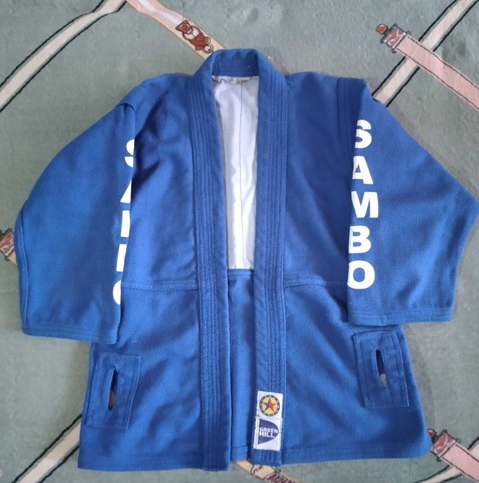 Продам костюм на самбо