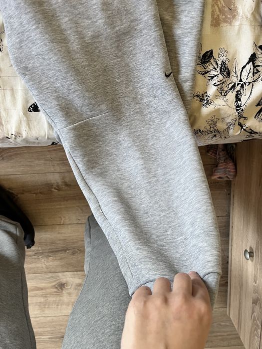 Долнище tech fleece  Xl размер.Едвам носено в добро състояние.