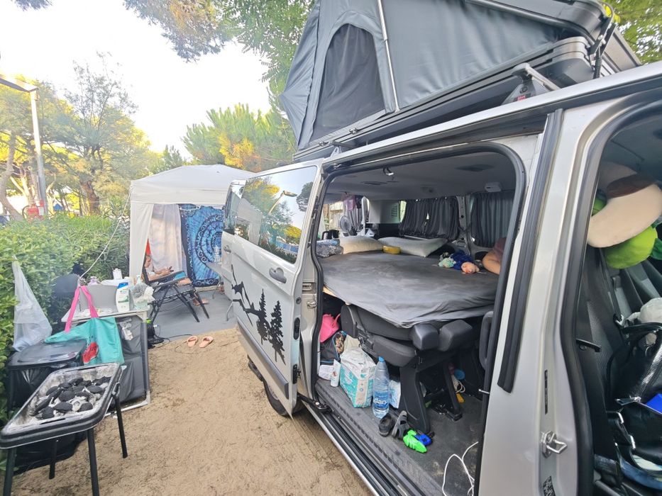 Ford Transit Custom 2.2 8+1 Кемпер