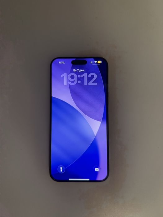 Продаю Iphone 16 pro max 256gb