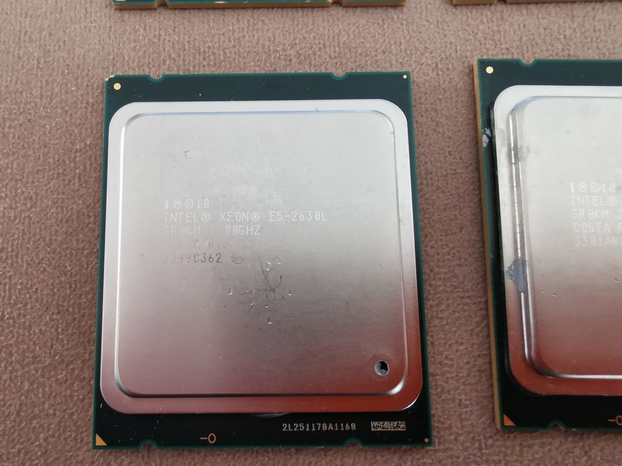 16 броя Xeon CPU сокет 2011