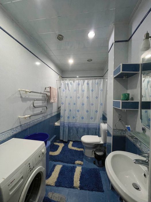 Сдаётся 4-комнатная квартира в центре