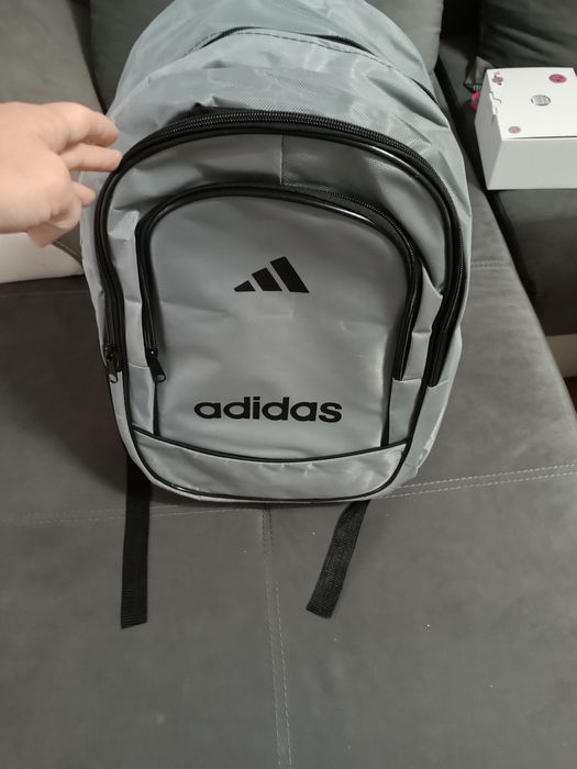 Ghiozdane diferite firme Nike Adidas Tommy Hilfiger