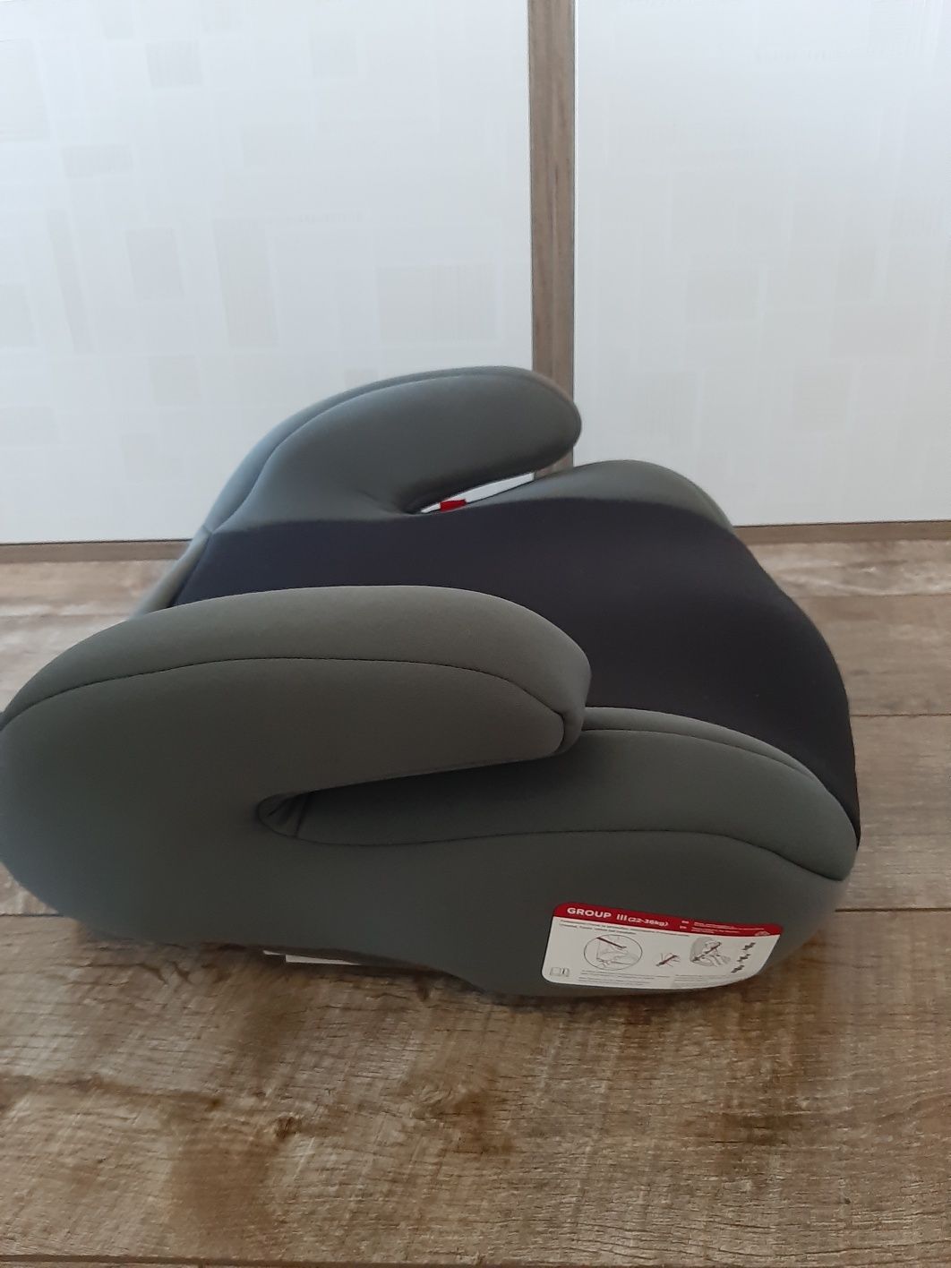 Столче за кола 22-36 кг Isofix Cangaroo Romeo Сиво