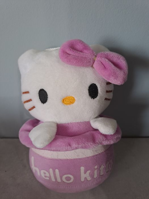 Плюшени и твърди играчки.