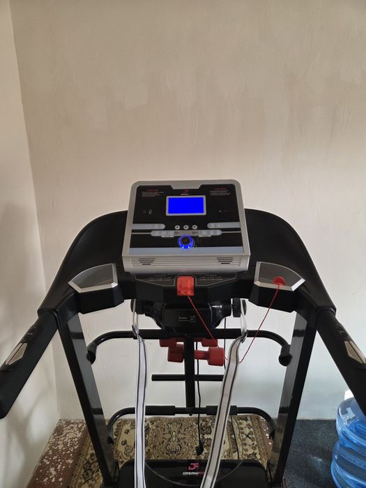 Продаётся беговая дорожка, для пользователей до 120 кг