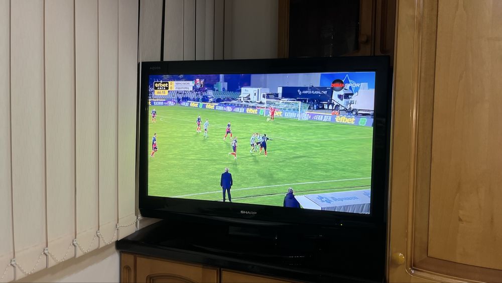 Телевизор Sharp Aquos 32”