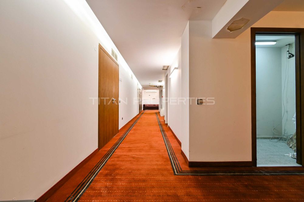 Продава се Офис в София, Център - 1255 кв.м за 2789 €/кв.м - Снимка #9