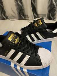 Adidas Superstar обувки
