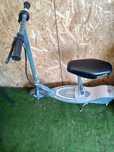 Trotineta electrica razor,24/km/h,suporta greutate 100 kg,roti 10 inch