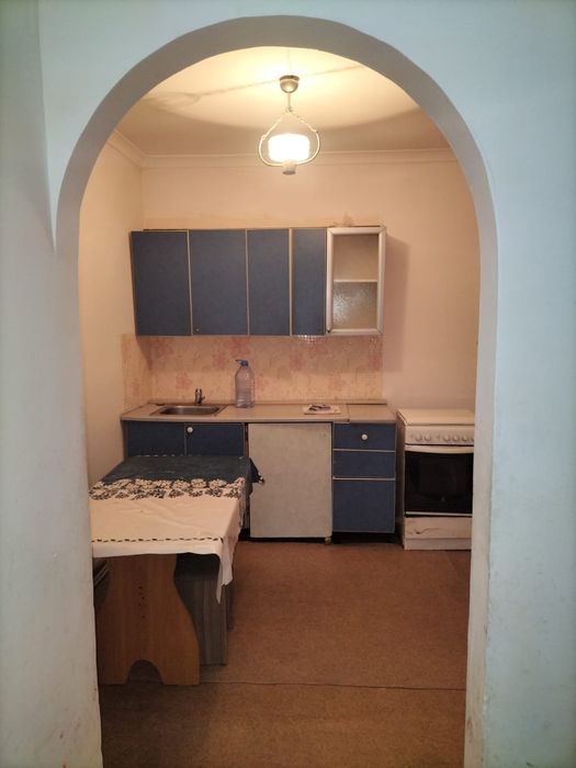 Сдам дом в районе леса завода.