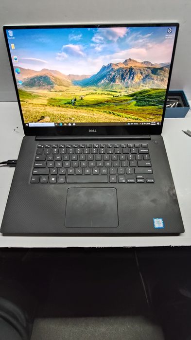 Dezmembrez Dell Precison 5510 touch scrapat