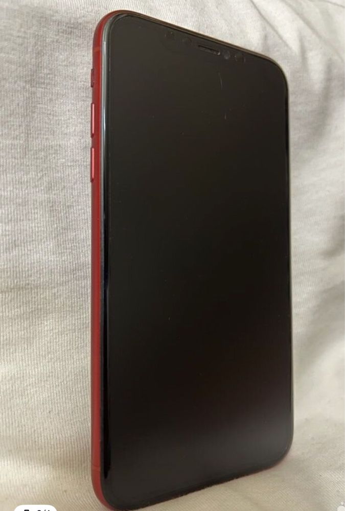 Продаю Iphone Xr (Red)