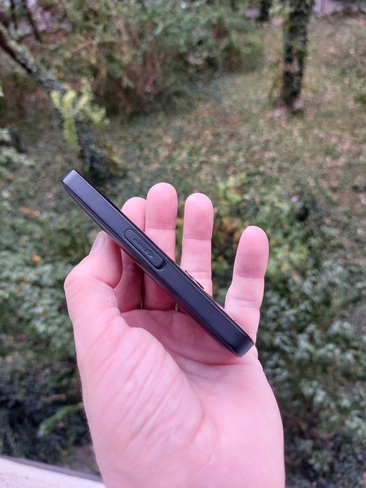 Nokia 301 negru original necodat meniu romana putine vb ore pe el