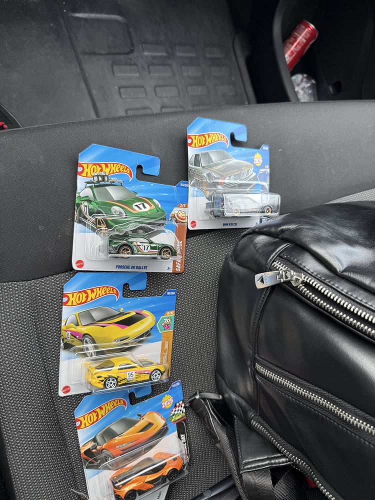 метални колички Hot wheels