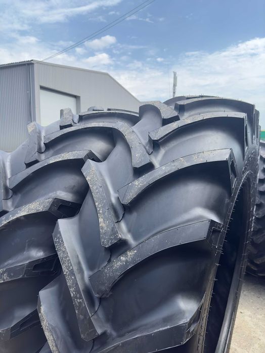 Cauciucuri 20.8-38 GRI 10PR GREEN noi pentru tractor spate