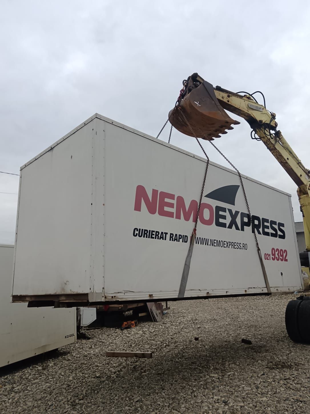 Duba depozitare,container,suprastructura camion, koffer 6,1m lungine