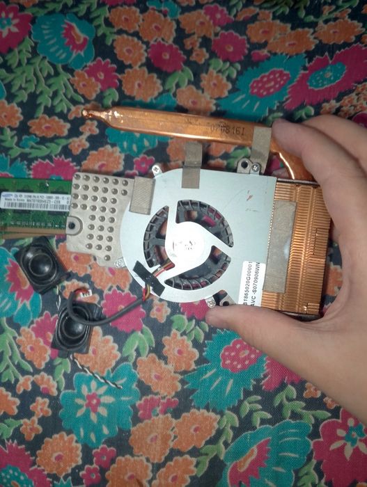 Продаётся детали от ноутбука