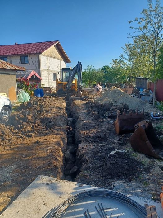 Miniexcavator Bobcat Miniîncarcător  Mini excavator  demolări  moloz