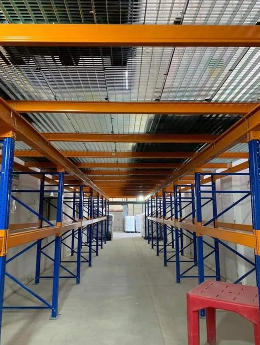 Rafturi metalice mezanine