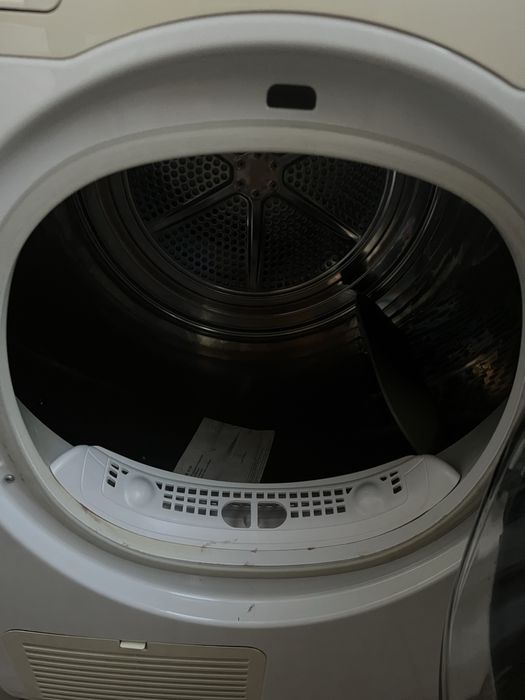 Uscator de rufe maşina whirlpool