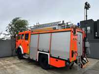 Pompieri autospeciala mercedes pompieri