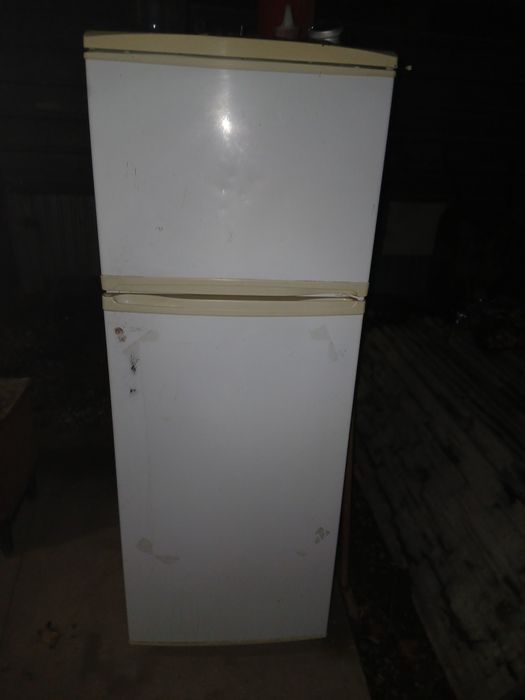 Продам холодильник