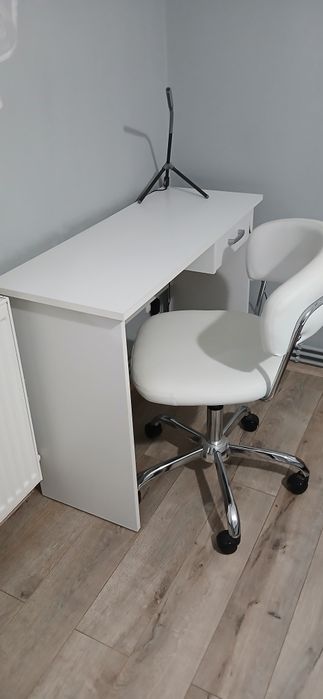 Vindem mobila dormitor utilizată!