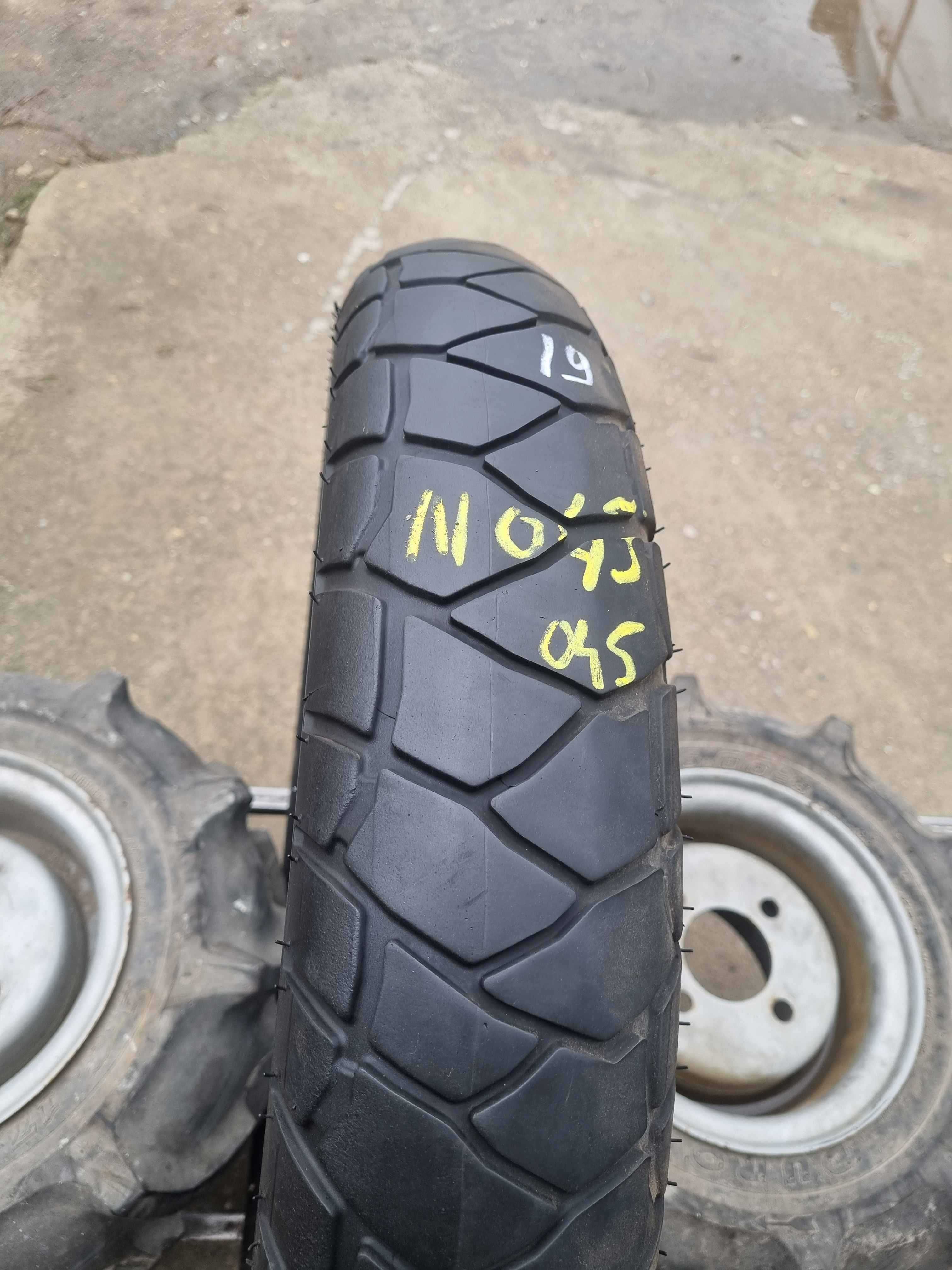 Anvelopa Vara 120/70 R19 MICHELIN Anakee Adventure  - N045