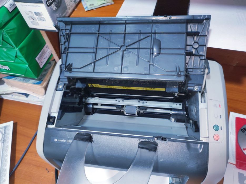 HP tezkor printer, zaprafka polni,Hama yeri Ishlaydi karopka dakument