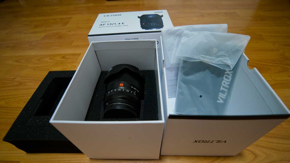 Obiectiv (montura SONY)  Viltrox 13mm F1.4 APS-C STM