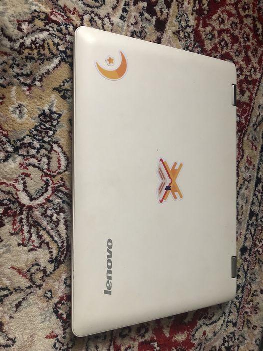 Ноутбук Lenovo YOGA 300