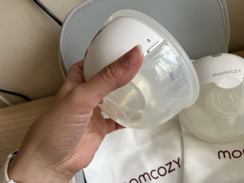 Hands-free помпа за кърма Momcozy M5