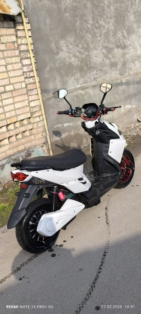 Срочно продаю электроскутер