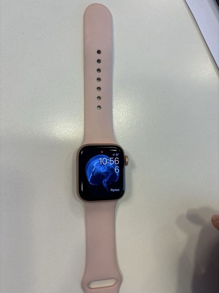 Часы Apple watch