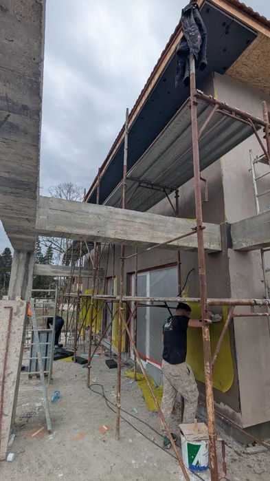 Inchiriez schela metalica pentru construcții