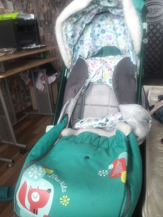 Продам детскую зимнюю коляску и снегоход