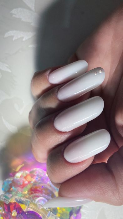 Laura Nail Artist