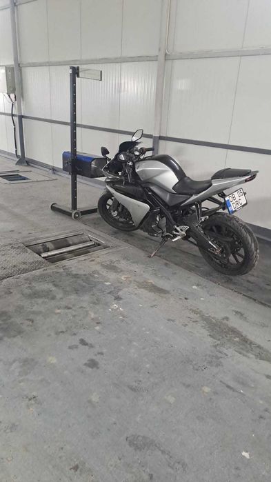 Yamaha YZF R125 2014