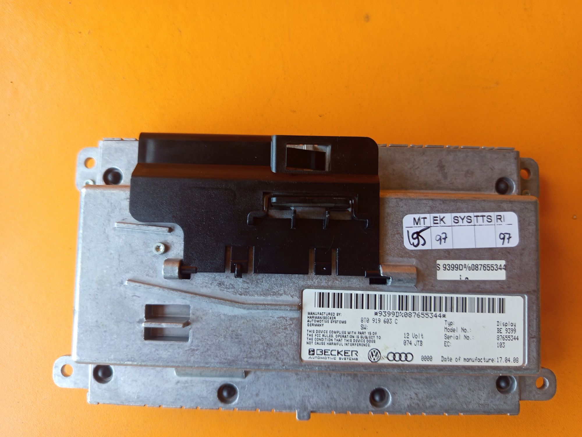 Оригинален дисплей MMI 2G High Basic Audi A4 A5 Q5 Q7 8T0919603C